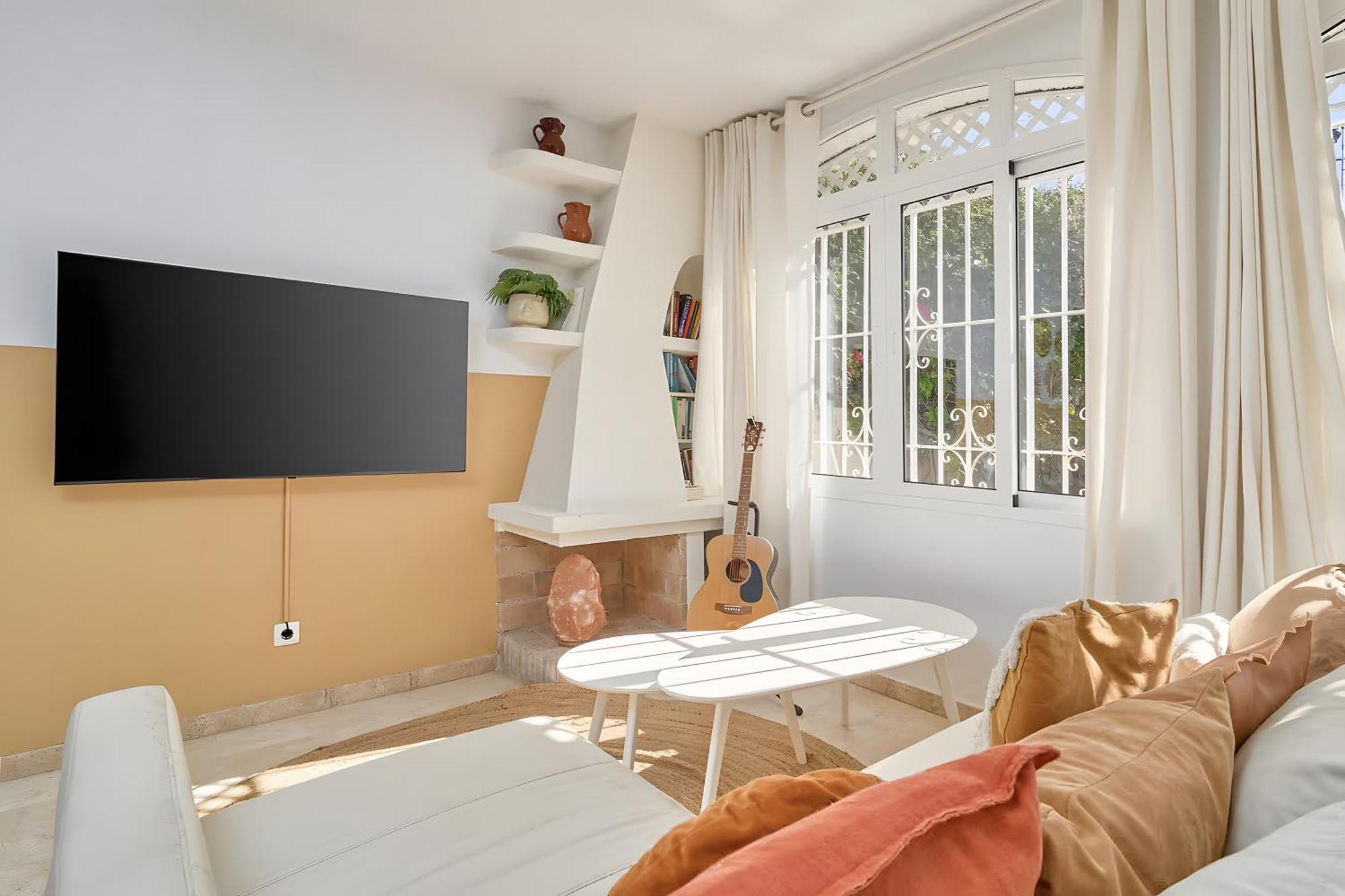 Casa Lena Town House With Pool Villa Нерха Екстериор снимка